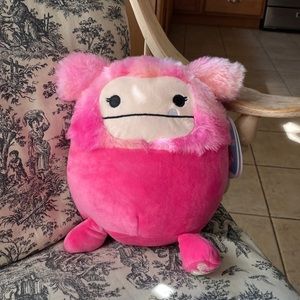 Squishmallow Hailey the Pink Bigfoot 8 inch